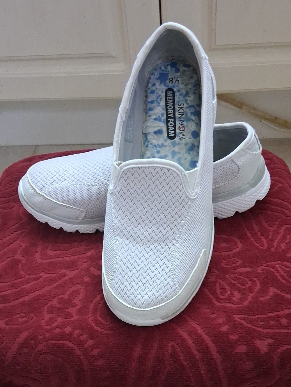 Women’s Slip-On Comfort Sneakers - White